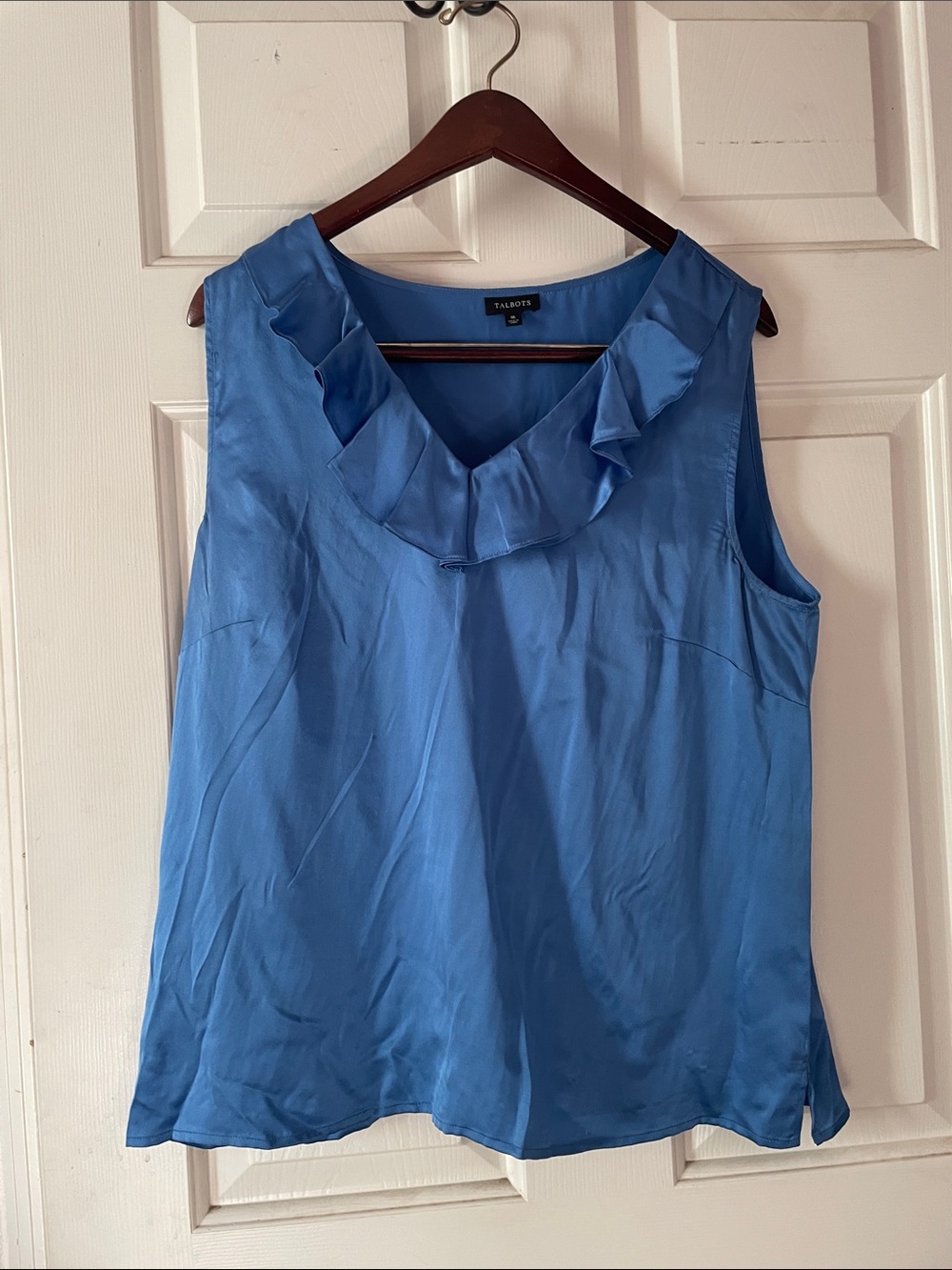 TALBOTS SILK RUFFLE TANK